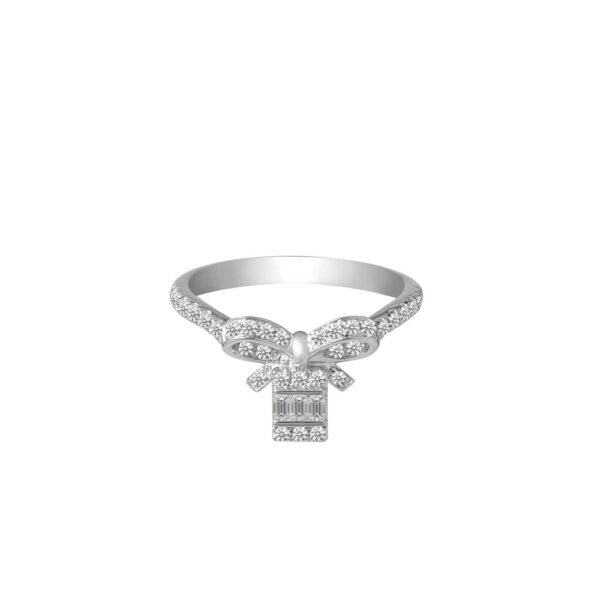 Ring in 18K White Gold