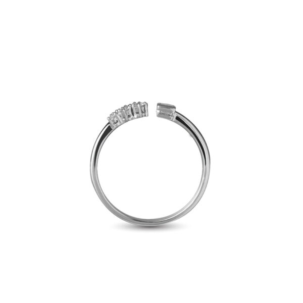Diamond Ring in 18K White Gold
