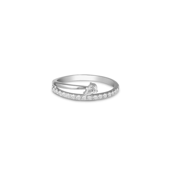 Diamond Ring in 18K White Gold