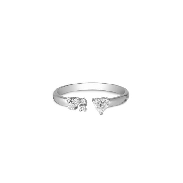 Diamond Ring in 18K White Gold