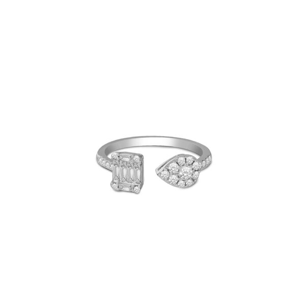 Diamond Ring in 18K White Gold