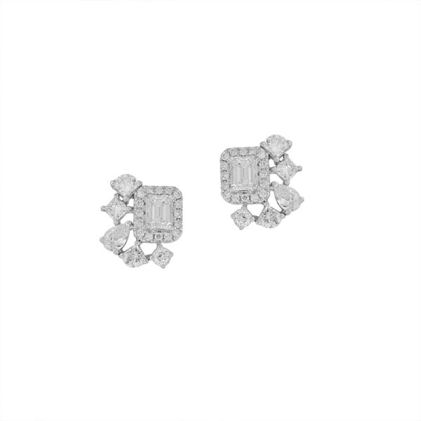 Diamond Earrings in 18K White Gold