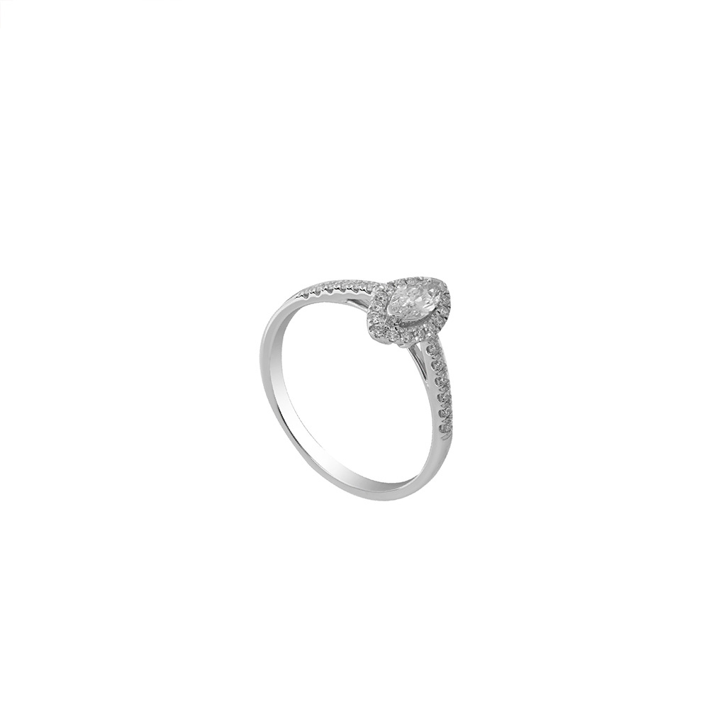 Diamond Ring in 18K White Gold